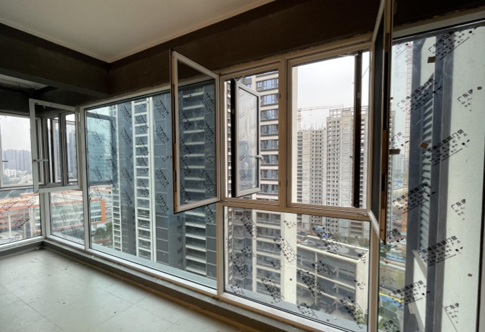 青島裝修，陽臺封窗有哪些注意事項(xiàng)？