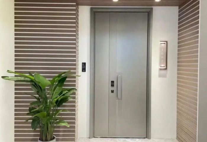 青島裝修完成后是否應(yīng)該更換入戶門？