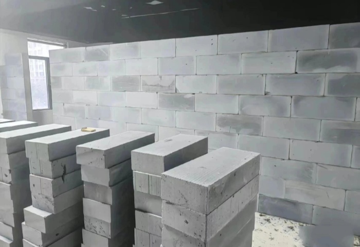 裝修砌墻，輕體磚與紅磚之選 &mdash;&mdash; 青島業(yè)主必看！